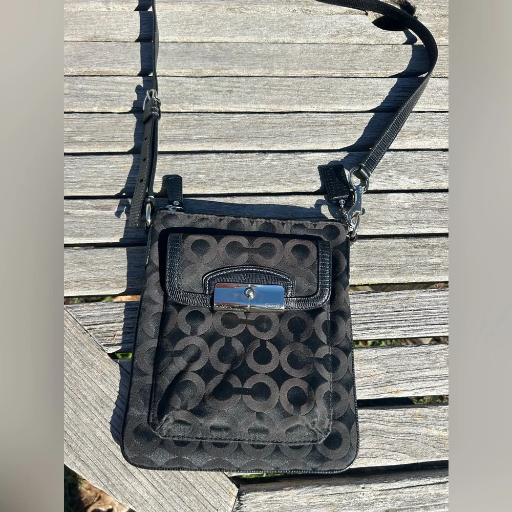 Coach shoulder‎ crossbody y2k handbag in black